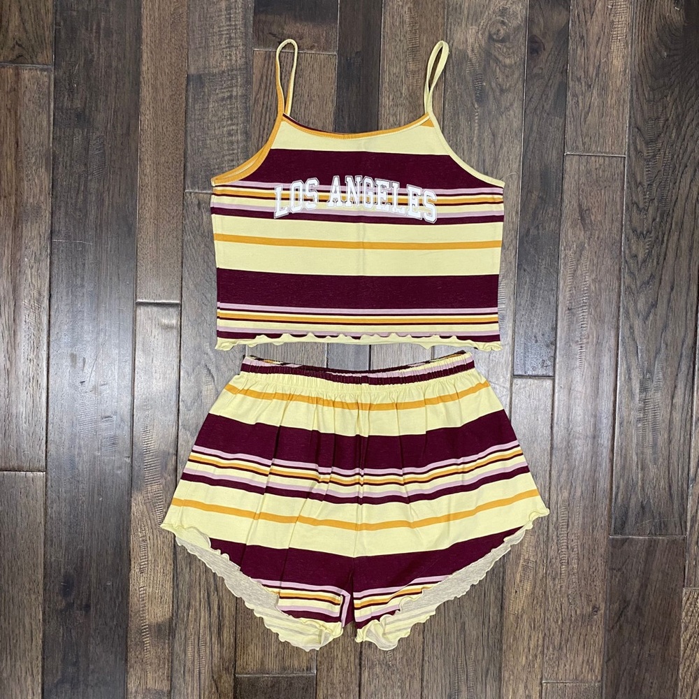 TRENDY WEEKEND SOUL LOS
ANGELES CAMI AND SHORTS PJ SET
WOMENS SIZE XS STRIPED